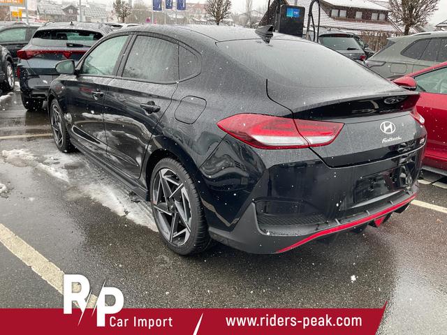 Hyundai i30 N Line 1.5 T-GDI DCT Fastback N-LINE, Navi, 18-Zoll, Kamera, LED, Winter 