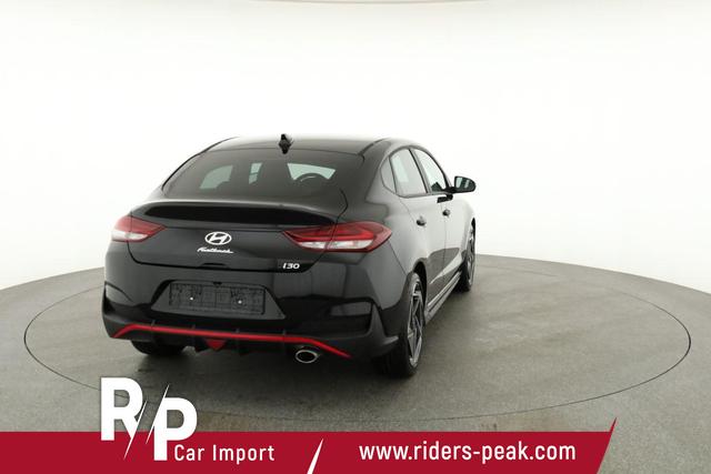 Hyundai i30 N Line 1.5 T-GDI DCT Fastback N-LINE, Navi, 18-Zoll, Kamera, LED, Winter 