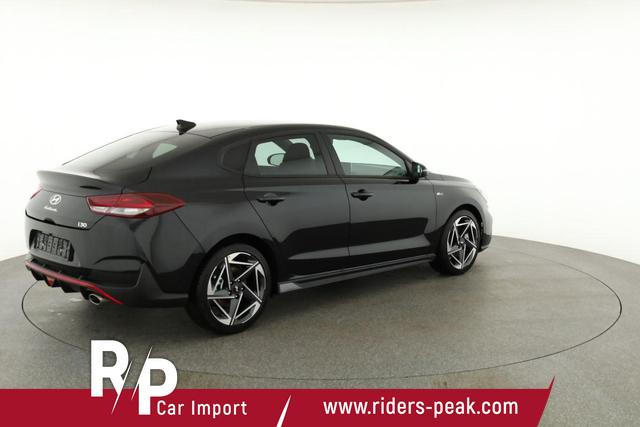 Hyundai i30 N Line 1.5 T-GDI DCT Fastback N-LINE, Navi, 18-Zoll, Kamera, LED, Winter 
