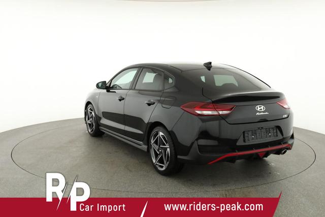 Hyundai i30 N Line 1.5 T-GDI DCT Fastback N-LINE, Navi, 18-Zoll, Kamera, LED, Winter 