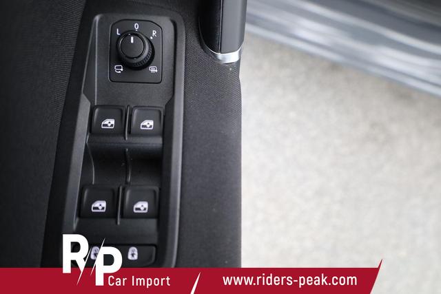 Volkswagen Touran Comfortline BMT/Start-Stopp 1.5 TSI DSG Comfortline, 7-Sitzer, AHK, Navi, FS-heizbar, Kamera, Side, Winter, 4 J.-Garantie 
