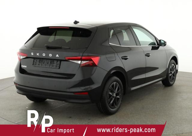 Skoda Fabia Selection 1.0 TSI DSG Selection, KESSY, Kamera, 15-Zoll schwarz, Winter, Ladeboden 