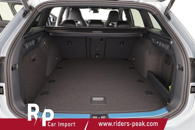 Volkswagen Passat Variant 2.0 TDI 142 kW 4Motion R-Line DSG 4M Black, AHK, IQ.Light, HUD, 19-Zoll, AreaView, Navi, Side 