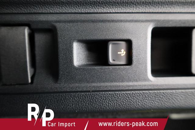 Volkswagen Passat Variant 2.0 TDI 142 kW 4Motion R-Line DSG 4M Black, AHK, IQ.Light, HUD, 19-Zoll, AreaView, Navi, Side 