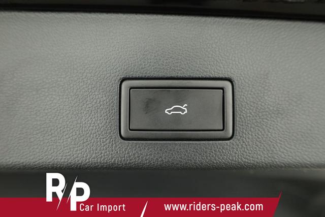 Volkswagen Golf 1.5 TSI 110 kW R-Line VIII Variant R-LINE, AHK, easyOpen, Kamera, LED-Plus, 3-J Garantie 