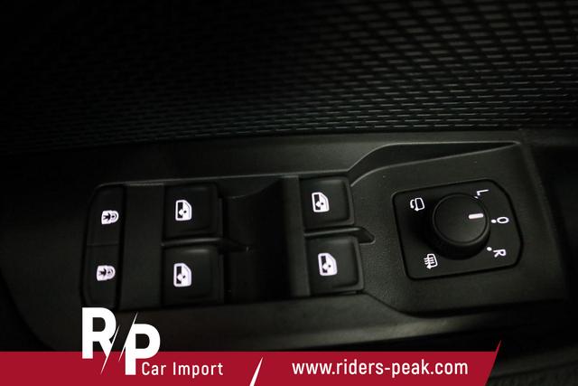 Skoda Octavia Combi 2.0 TSI 195 kW RS DSG, AHK, Navi, Matrix, Side, Winter, 5 J.-Garantie 