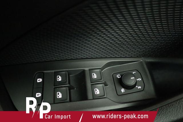 Skoda Octavia Combi 2.0 TSI 195 kW RS DSG, AHK, Navi, Matrix, Canton, Side, Winter, 5 J.-Garantie 