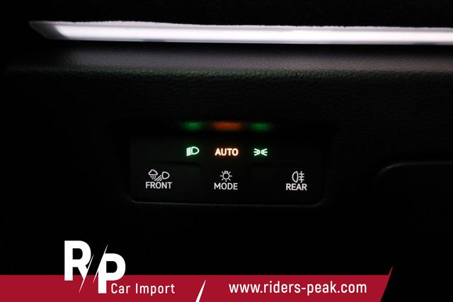 Volkswagen Passat Variant 2.0 TDI 142 kW 4Motion R-Line DSG 4M Black, AHK, IQ.Light, HUD, 19-Zoll, AreaView, Navi, Side 