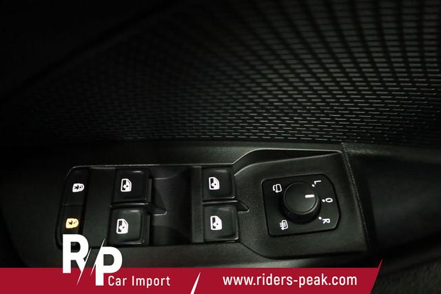 Skoda Octavia Combi 2.0 TSI 195 kW RS DSG, AHK, Navi, Matrix, Side, Winter, 5 J.-Garantie 