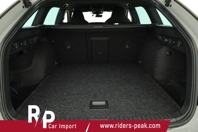 Skoda Octavia Combi 2.0 TSI 195 kW RS DSG, AHK, Navi, Matrix, Side, Winter, 5 J.-Garantie 