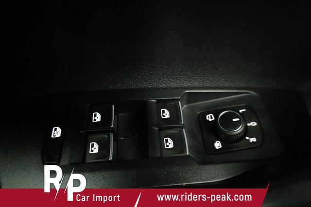 Volkswagen Taigo R-Line 1.5 TSI DSG R-LINE, AHK, Navi, IQ.Light, Kamera, ACC, Winter 