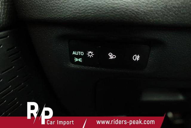 Skoda Octavia Combi 2.0 TSI 195 kW RS DSG, AHK, Navi, Matrix, Side, Winter, 5 J.-Garantie 