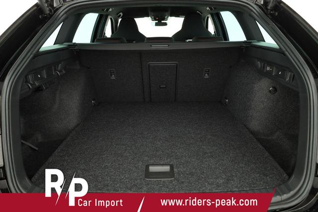 Skoda Octavia Combi 2.0 TSI 195 kW RS DSG, AHK, Navi, Matrix, Side, Winter, 5 J.-Garantie 