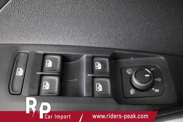 Volkswagen T-Cross 1.0 TSI 85 kW Life DSG Life, IQ.Light, AHK, ACC, Kamera, 17-Zoll, Winterpaket 