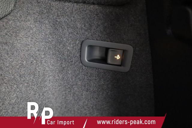 Skoda Karoq Sportline 1.5 TSI DSG Sportline, AHK, Navi, Matrix, Kamera, el. Klappe, 5-J. Garantie 