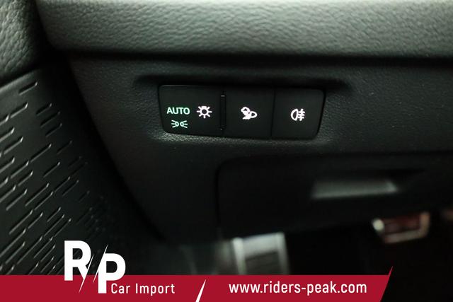 Skoda Octavia Combi 2.0 TSI 195 kW RS DSG, AHK, Navi, Matrix, Side, Winter, 5 J.-Garantie 