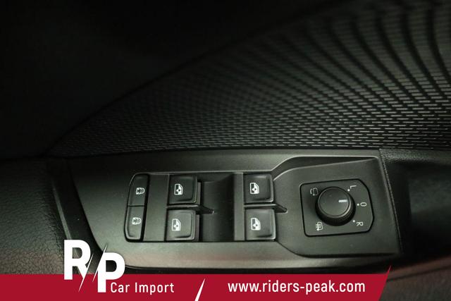 Skoda Octavia Combi 2.0 TSI 195 kW RS DSG, AHK, Navi, Matrix, Side, Winter, 5 J.-Garantie 