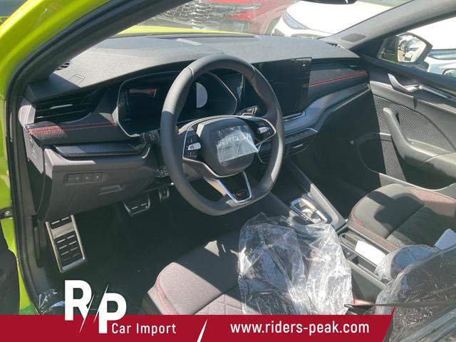 Skoda Octavia Combi - 2.0 TSI 195 kW RS DSG, Pano, Standheizung, AHK, Navi, Matrix, Sound, Side, Winter, 5 J.-Garantie