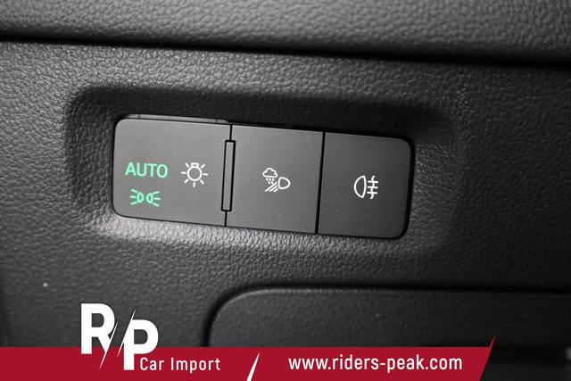 Skoda Octavia Combi 2.0 TSI 195 kW RS DSG, Pano, Standheizung, AHK, Navi, Matrix, Canton, Side, Winter, 5 J.-Garantie 