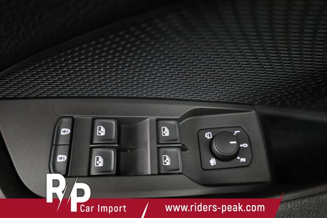 Skoda Octavia Combi 2.0 TSI 195 kW RS DSG, Pano, Standheizung, AHK, Navi, Matrix, Canton, Side, Winter, 5 J.-Garantie 