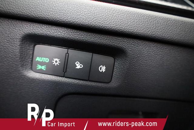 Skoda Octavia Combi 2.0 TSI 195 kW RS DSG, Pano, Standheizung, AHK, Navi, Matrix, Canton, Side, Winter, 5 J.-Garantie 