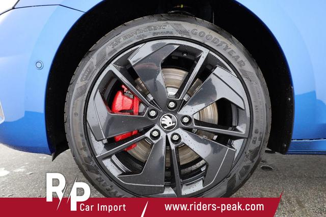 Skoda Octavia Combi 2.0 TSI 195 kW RS DSG, Pano, Standheizung, AHK, Navi, Matrix, Canton, Side, Winter, 5 J.-Garantie 