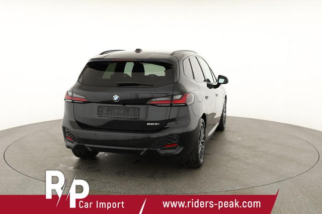 BMW 2er Active Tourer 223 i M Sport 223i Mild Hybrid Automatik, HarmanKardon, LED, HUD, Pano, Leder, 1. Hand 