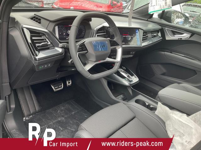 Audi Q4 e-tron - 45 basis quattro S-LINE quattro, AHK, Navi, Matrix, Side, Kamera, el. Klappe, Winter. 20-Zoll