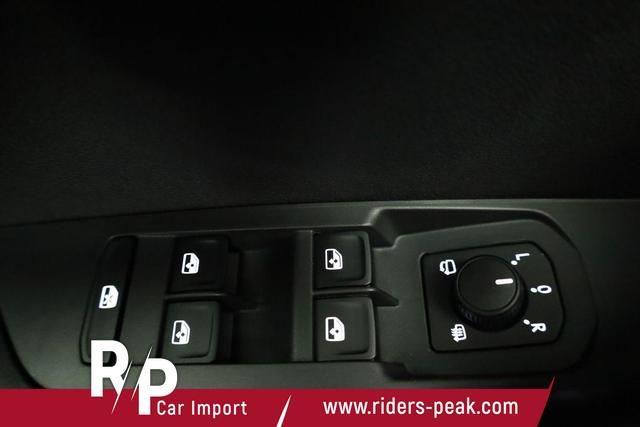 Skoda Karoq Sportline 4x4 2.0 TSI DSG Sportline, AHK, Navi, Matrix, Side, Winter, 5 J.-Garantie 