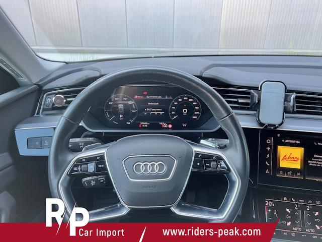 Audi Q8 e-tron 55 quattro Business 