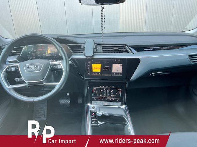 Audi Q8 e-tron 55 quattro Business 
