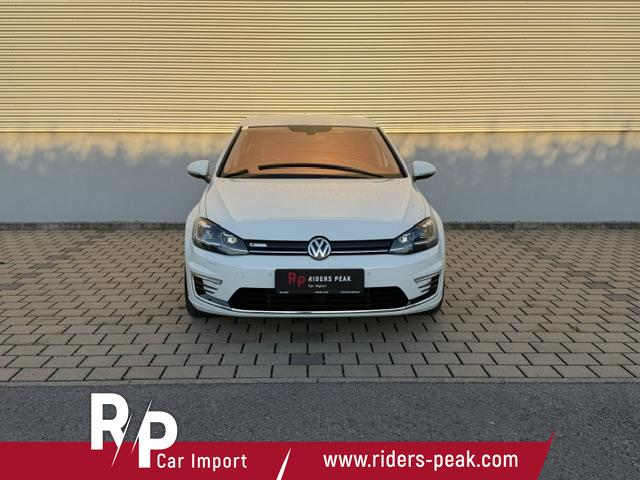 Volkswagen e-Golf 136 PS/W&auml;rmepumpe/19" Alu S.+17" W./HU+AU NEU/52.000 km/TOP Zustand!!! 
