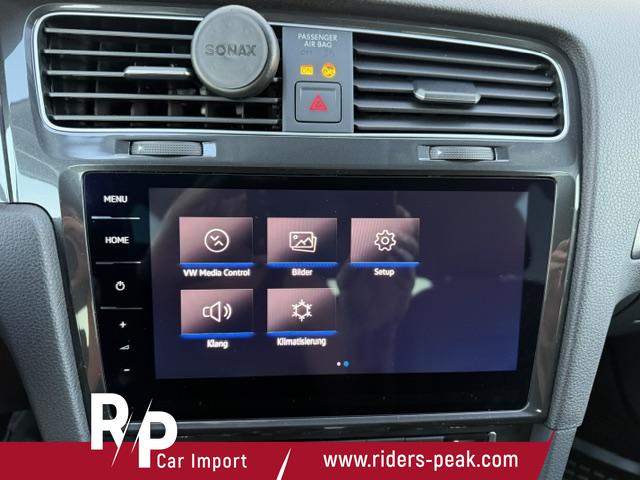 Volkswagen e-Golf 136 PS/W&auml;rmepumpe/19" Alu S.+17" W./HU+AU NEU/52.000 km/TOP Zustand!!! 