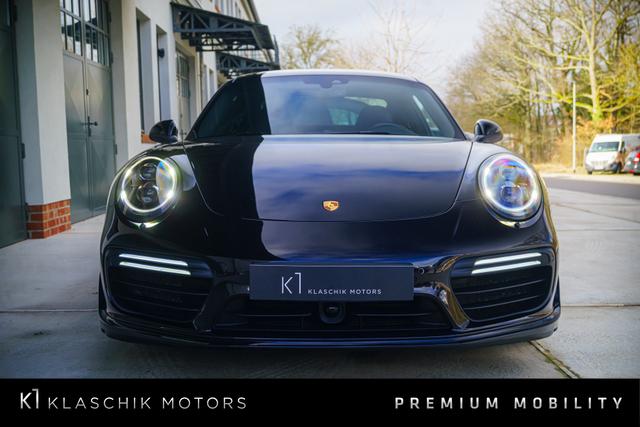 Porsche 911 - Turbo S 3.8