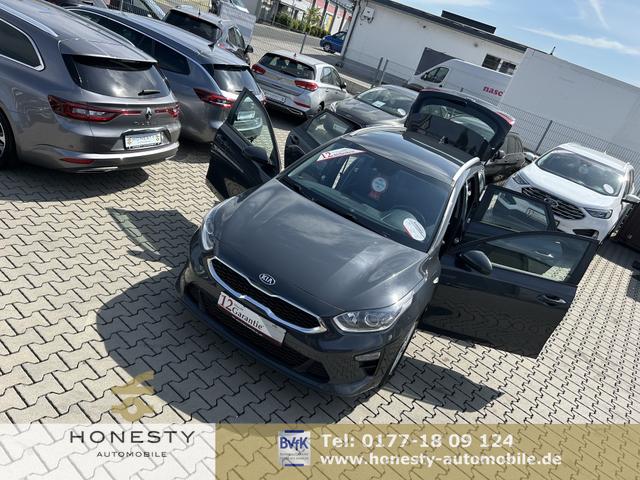 Kia Ceed Sportswagon - 1.0 T-GDI Edition 7*RÜCKFAHRKAMERA*GARANTIE*UNFALLFREI*1 HAND**M. AUSWEISBAR*ESP*SPURHALTEASSISTENT*REIFENDRUCKKONTROLLE*LENKRAD BEHEIZBAR*START/STOP AUTOMATIK*PARKSENSOR HINTEN*USB*ABS*KLIMA*APPLE-CAR-PLAY*ANDROID-AUTO*SITZHEIZUNG*LENKRAD BEHEIZBA