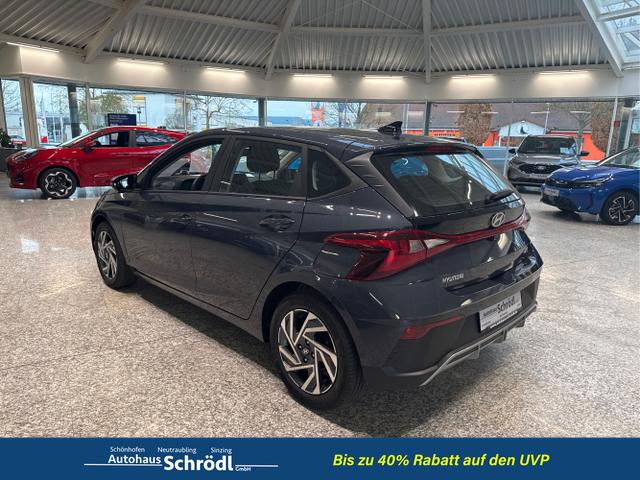 Hyundai / i20 / Grau / / / i20 1.2i WAVE + WINTER