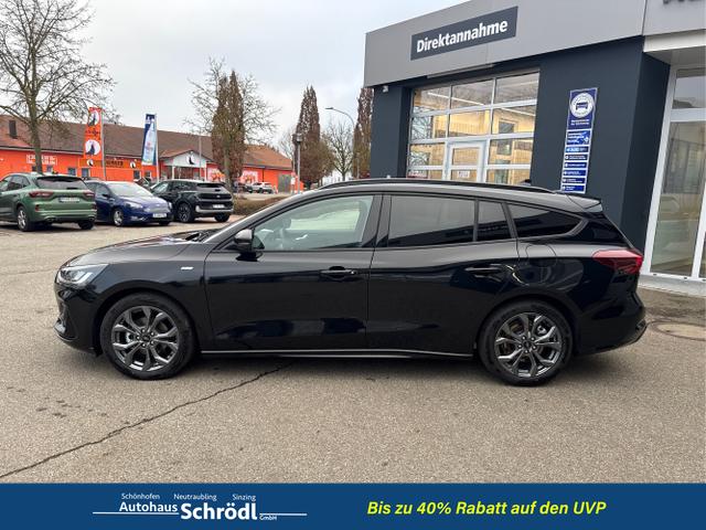 Ford / Focus Turnier / Schwarz / / / Focus ST-Line X 1.0 EcoBoost Mild-Hybrid S/S (EURO
