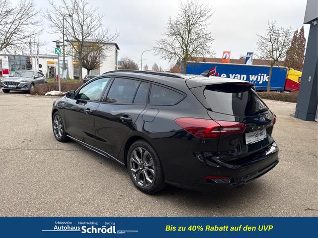 Ford / Focus Turnier / Schwarz / / / Focus ST-Line X 1.0 EcoBoost Mild-Hybrid S/S (EURO