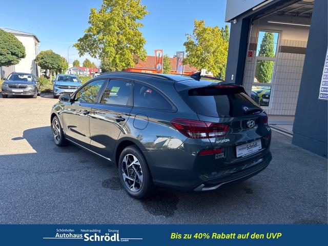 Hyundai / i30 Kombi / Gr&uuml;n / / / 1.6 T-GDI DCT, Navi, Kamera, 16-Zoll, 5 J.-Garantie