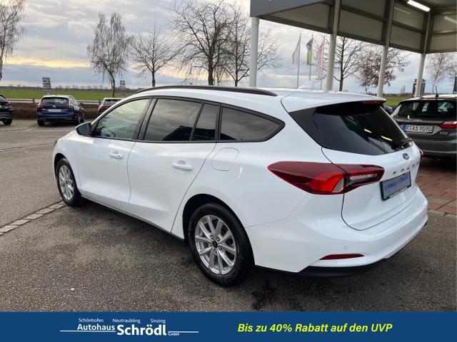 Ford / Focus Turnier / Weiß / / / 1,0 Ltr. - 125 PS EcoBoost 