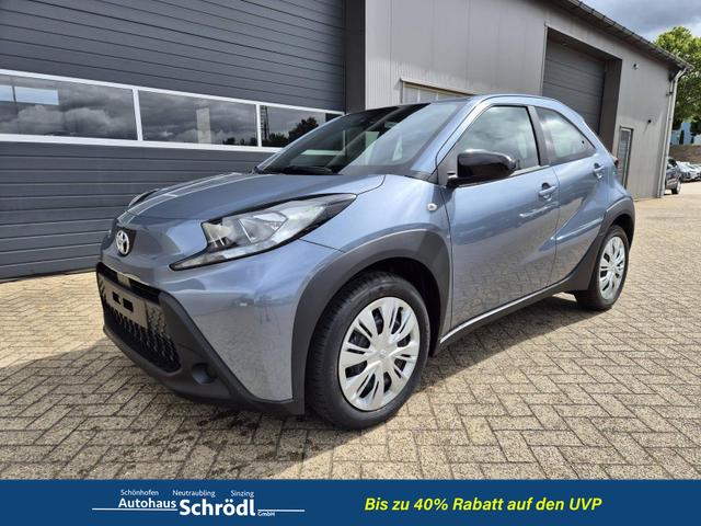 Toyota Aygo X - 1.0 VVT-i 72PS Business Edition Sitzheizung AbstandsTempomat Multifunktionslenkrad Klima Radio Bluetooth Touchscreen wireless Apple CarPlay + Android Auto