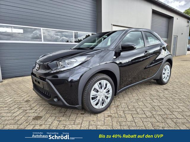 Toyota Aygo X - 1.0 VVT-i 72PS Business Edition Sitzheizung AbstandsTempomat Multifunktionslenkrad Klima Radio Bluetooth Touchscreen wireless Apple CarPlay + Android Auto