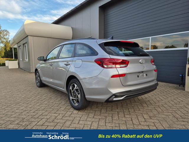 Hyundai i30 Kombi 1.5 T-GDI 95PS Sitzheizung Lenkradheizung Klima Tempomat Navi Apple CarPlay + Android Auto PDC v+h Rückf.Kamera 16-LM 