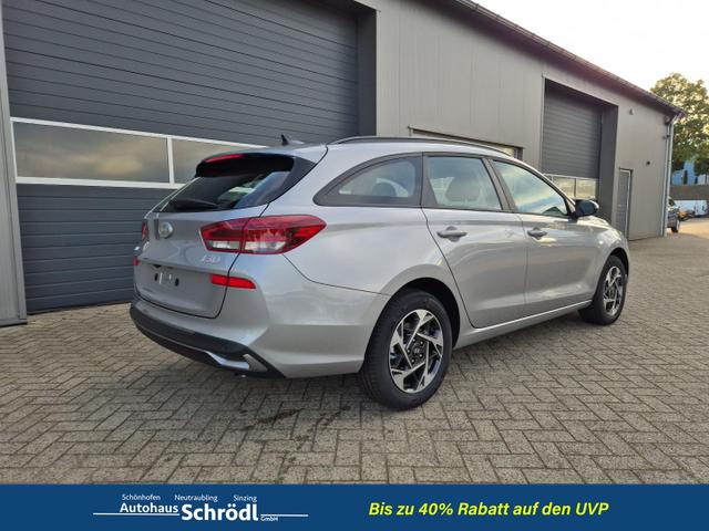 Hyundai i30 Kombi 1.5 T-GDI 95PS Sitzheizung Lenkradheizung Klima Tempomat Navi Apple CarPlay + Android Auto PDC v+h Rückf.Kamera 16-LM 