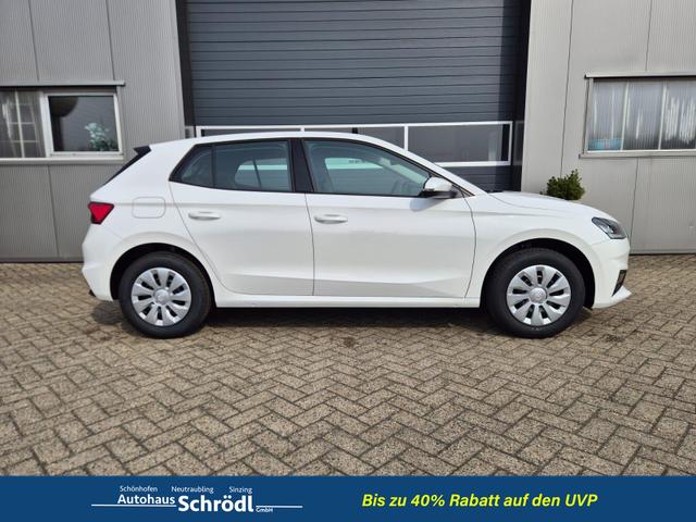 Skoda Fabia 1.0 TSI 95PS Selection 5-t&uuml;rig R&uuml;ckf.Kamera Parksensoren Sitzheizung Multifunktionslenkrad Klima Skoda-Radio Bluetooth Touchscreen Tempomat Nebelsch. Apple CarPlay + Android Auto 