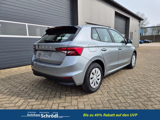 Skoda Fabia 1.0 TSI 95PS Selection 5-t&uuml;rig R&uuml;ckf.Kamera Parksensoren Sitzheizung Multifunktionslenkrad Klima Skoda-Radio Bluetooth Touchscreen Tempomat Nebelsch. Apple CarPlay + Android Auto 