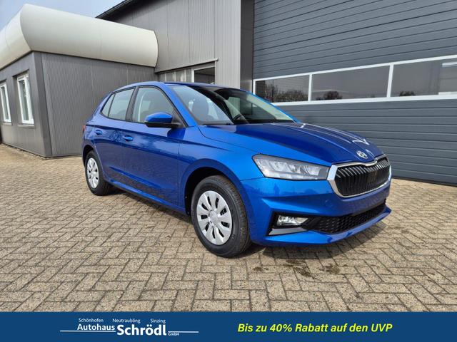 Skoda Fabia 1.0 TSI 95PS Selection 5-t&uuml;rig R&uuml;ckf.Kamera Parksensoren Sitzheizung Multifunktionslenkrad Klima Skoda-Radio Bluetooth Touchscreen Tempomat Nebelsch. Apple CarPlay + Android Auto 