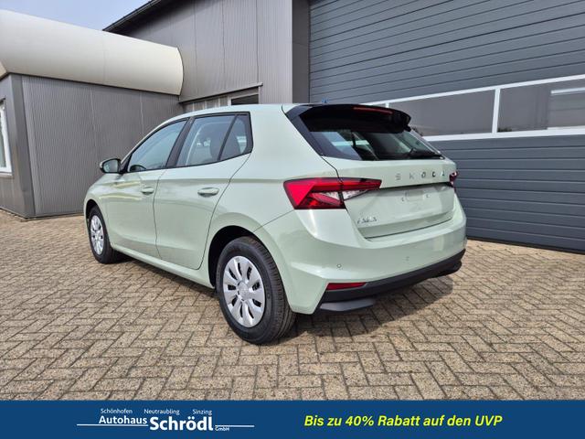 Skoda Fabia 1.0 TSI 95PS Selection 5-t&uuml;rig R&uuml;ckf.Kamera Parksensoren Sitzheizung Multifunktionslenkrad Klima Skoda-Radio Bluetooth Touchscreen Tempomat Nebelsch. Apple CarPlay + Android Auto 