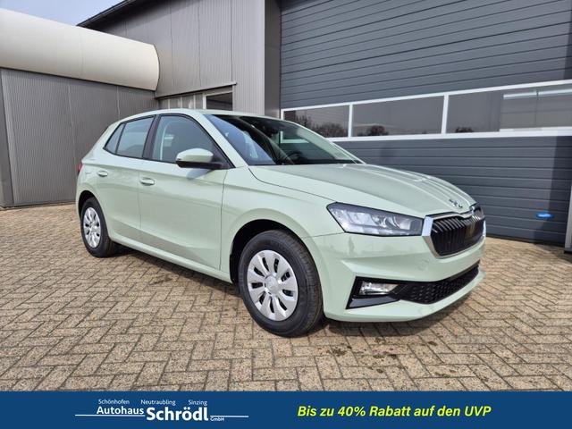 Skoda Fabia 1.0 TSI 95PS Selection 5-t&uuml;rig R&uuml;ckf.Kamera Parksensoren Sitzheizung Multifunktionslenkrad Klima Skoda-Radio Bluetooth Touchscreen Tempomat Nebelsch. Apple CarPlay + Android Auto 