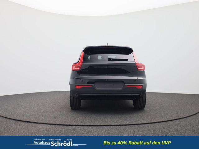 Volvo XC40 2.0 Black Edition Plus B4 Mild-Hybrid 197PS Automatik elektr. PanoDach R&uuml;ckf.Kamera PDC v+h ACC el.Heckklappe Harman/Kardon-Sound Klimaautomatik Sitzheizung Lenkradheizung Apple CarPlay Android Auto 20-LM 